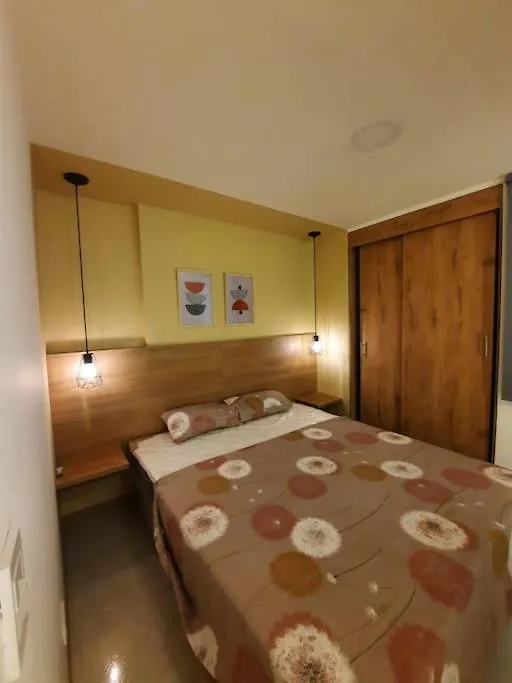 Cozy Apartment In Historic Prado With Adjustable Desk And 4K Monitor Medellín
