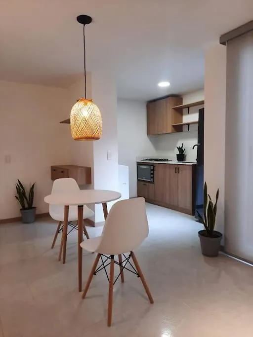 Cozy Apartment In Historic Prado With Adjustable Desk And 4K Monitor Medellín