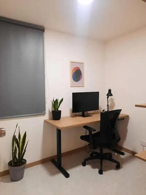 Cozy Apartment In Historic Prado With Adjustable Desk And 4K Monitor Medellín Colombie